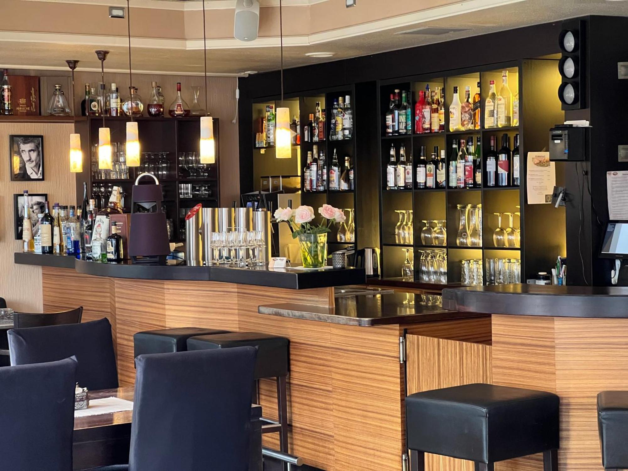 Hotel Ammerlaender Hof Westerstede Εξωτερικό φωτογραφία